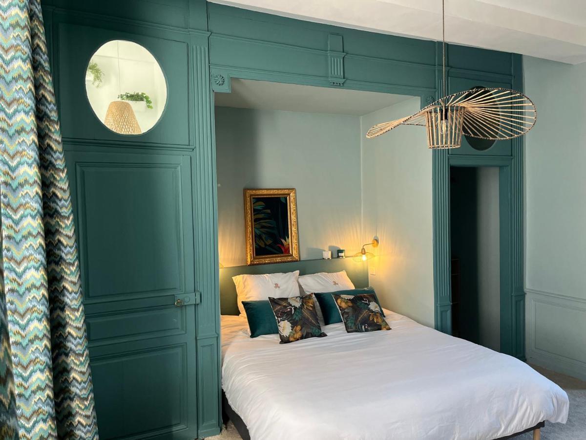 Aux Remparts De Montreuil Bed & Breakfast Montreuil  Екстериор снимка