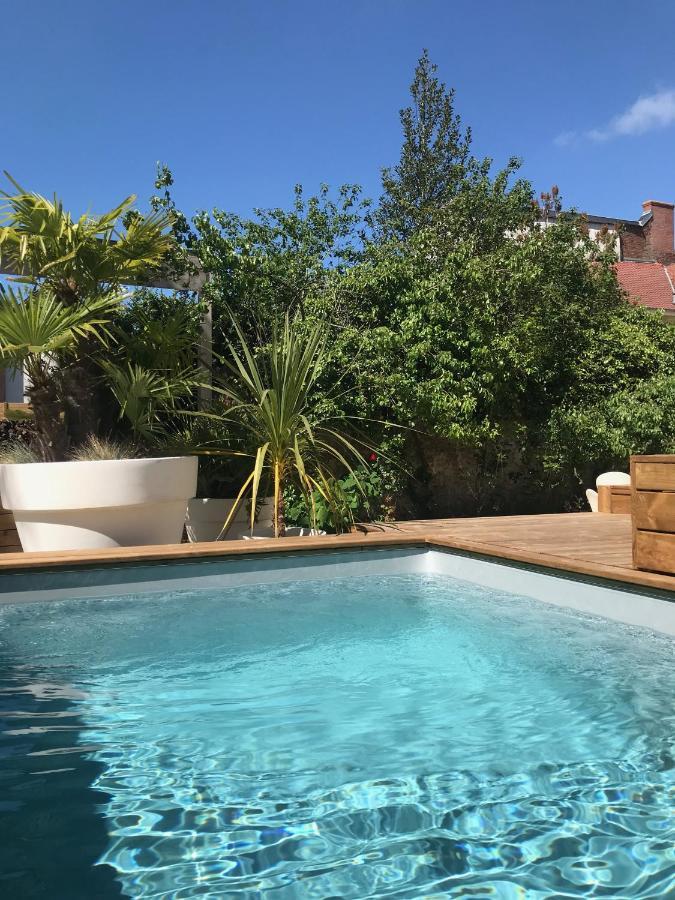 Aux Remparts De Montreuil Bed & Breakfast Montreuil  Екстериор снимка
